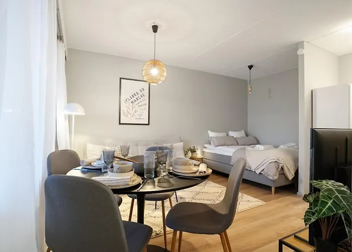 Arctic By Lapland Host רובניימי